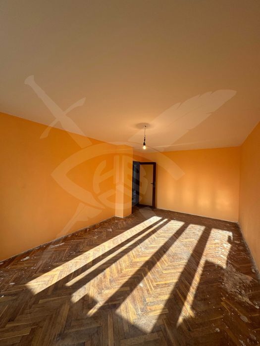 Продава се Двустаен апартамент в Варна, Владислав Варненчик - 60 кв.м за 1750 €/кв.м - Снимка #1