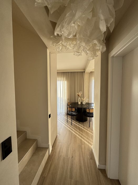 Vand casa insiruita 4 camere, 3 bai, gradina, terasa,parcare