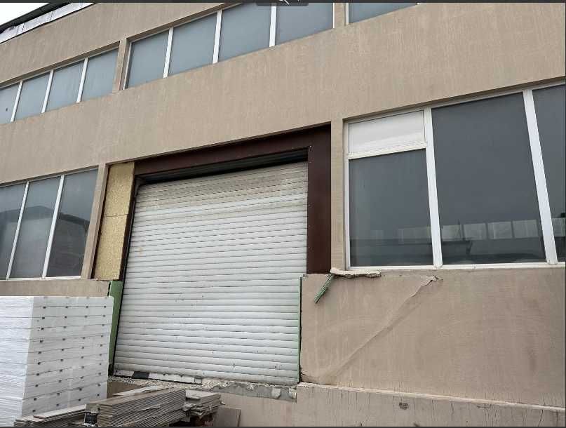 Дава се под наем Склад в Варна, Западна промишлена зона - 1950 кв.м за 5850 € - Снимка #1