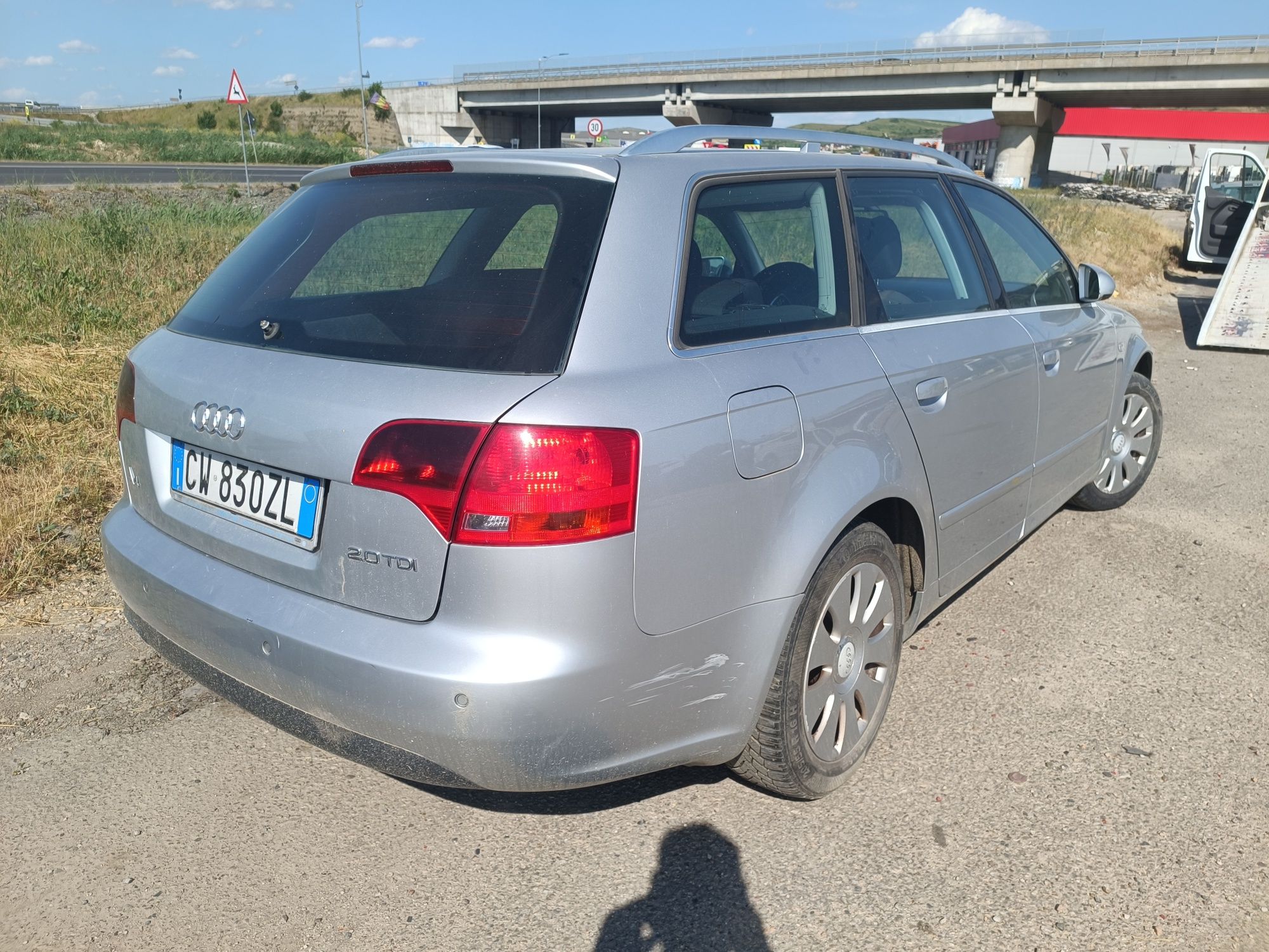 Dezmembram audi a4 b7, 2.0 tdi, tip motor BLB