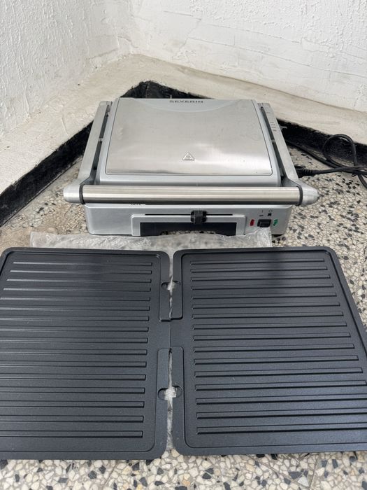 Грил Скара Severin KG 2392 1800W Сандвич, Тостер, 4 Плочи, Контактен!