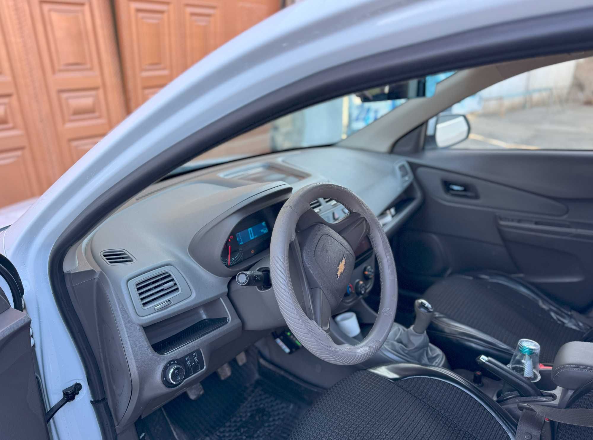 Chevrolet Cobalt MT sotiladi