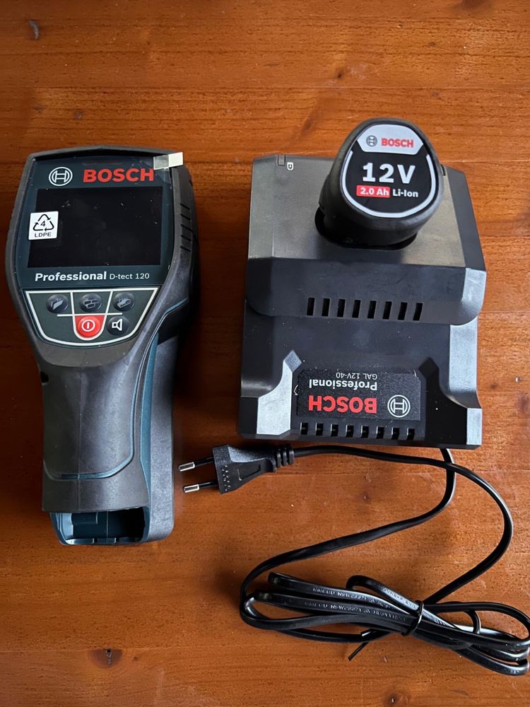 Detector profesional Bosch D-Tech 120