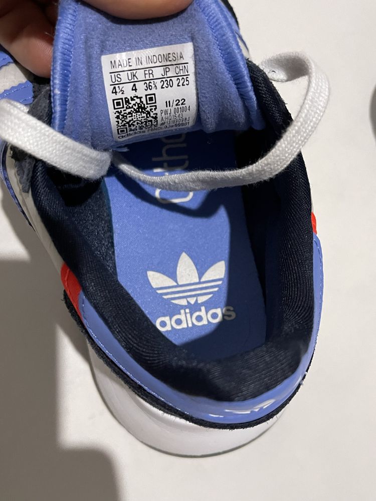 Adidasi Adidas nr 37 impecabili