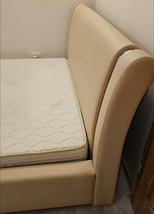 Vand pat tapitat+saltea Dormeo,culoare bej, 160x200cm