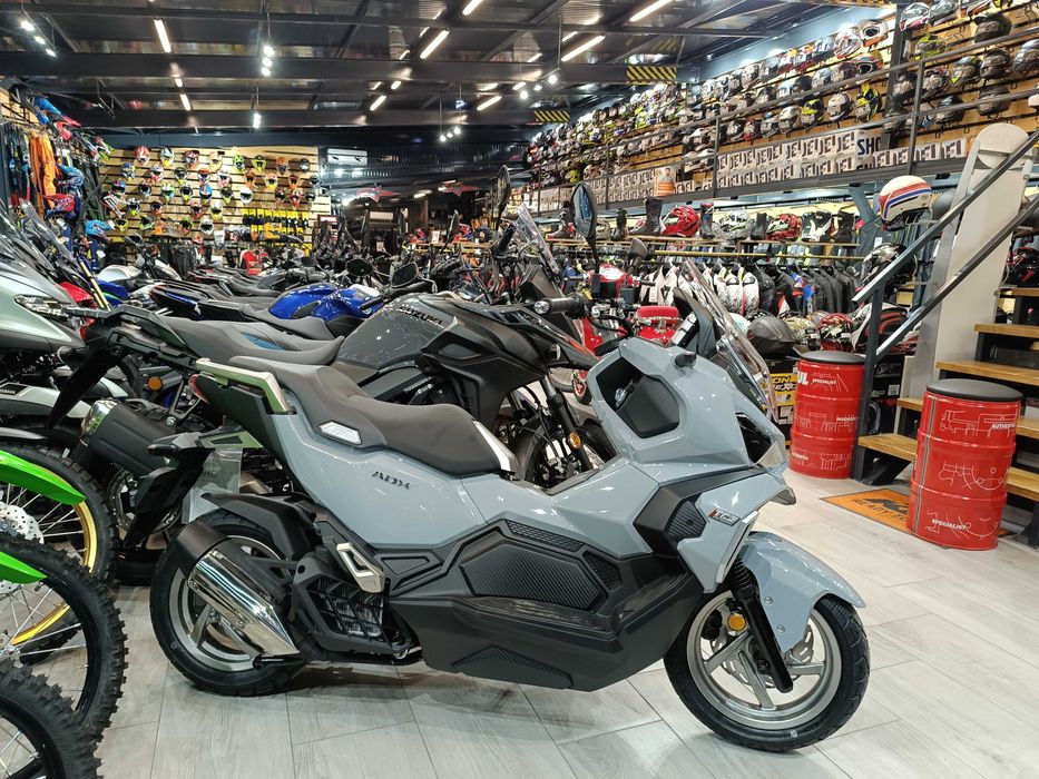 Scuter SYM ADX 125 nou-se conduce cu B-stoc EST BIKE Campina