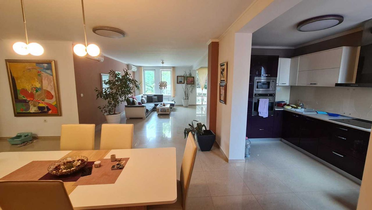 Продава се Мезонет в Пловдив, Остромила - 200 кв.м за 1750 €/кв.м - Снимка #3