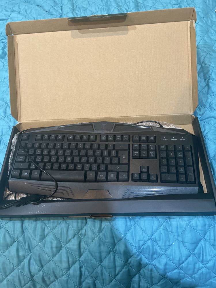 Tastatură T-Dagger Tanker neagră RGB