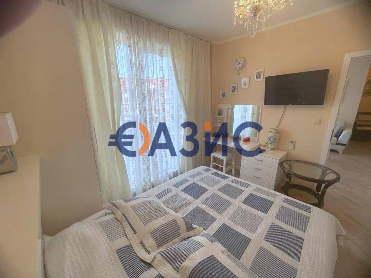 Апартамент с 1 спалня в комплекс Венера Палас, 65 кв.м., Слънчев бряг,