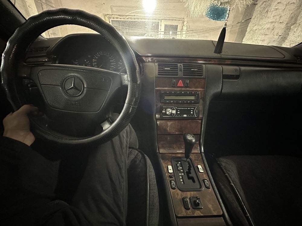 Mercedes E280 4matic