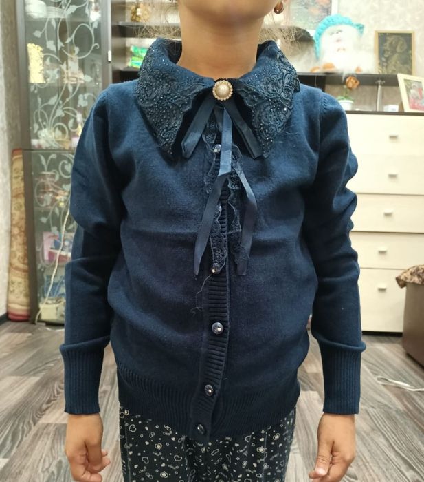 Школьная кофточка