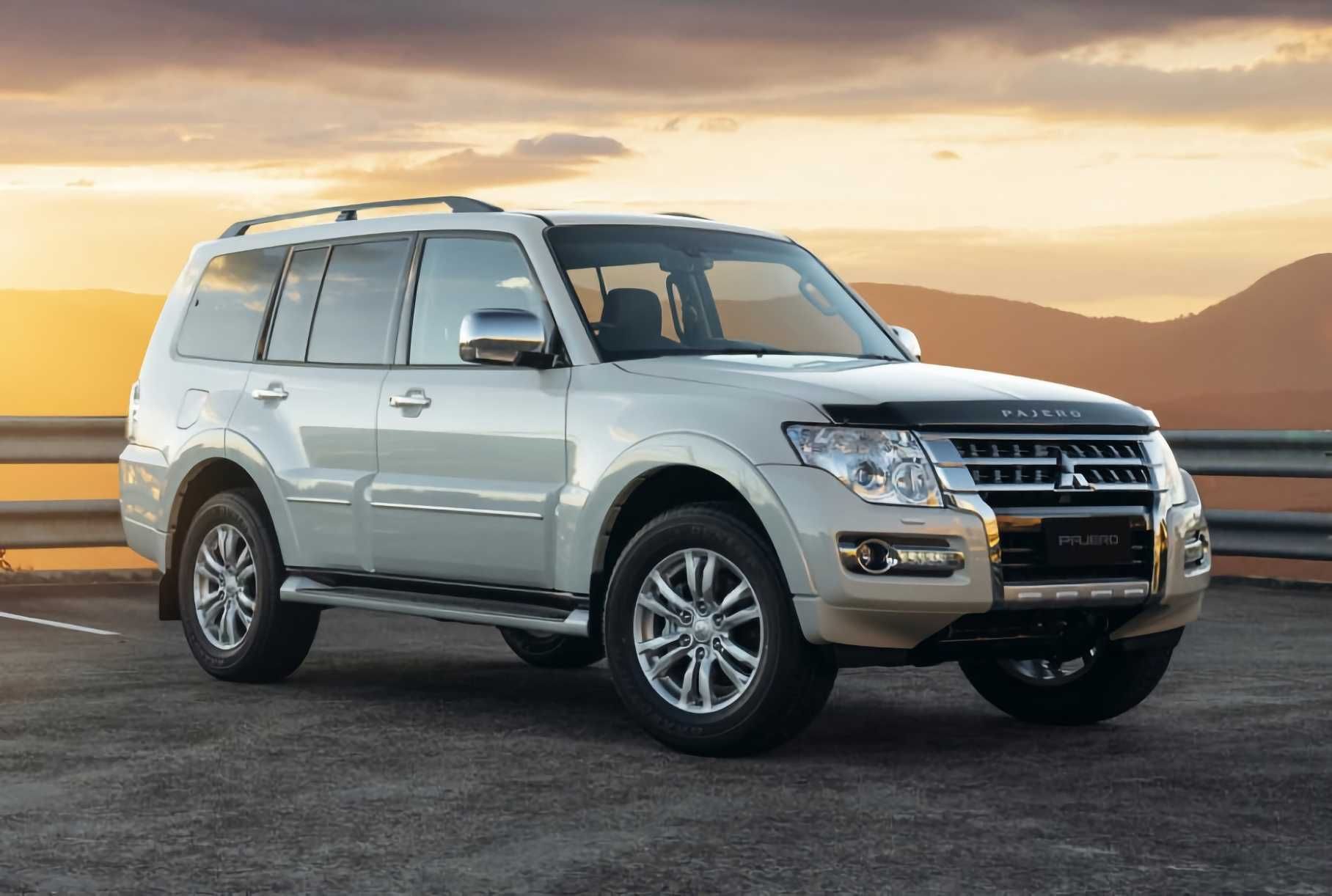 Передние колодки на MITSUBISHI PAJERO !