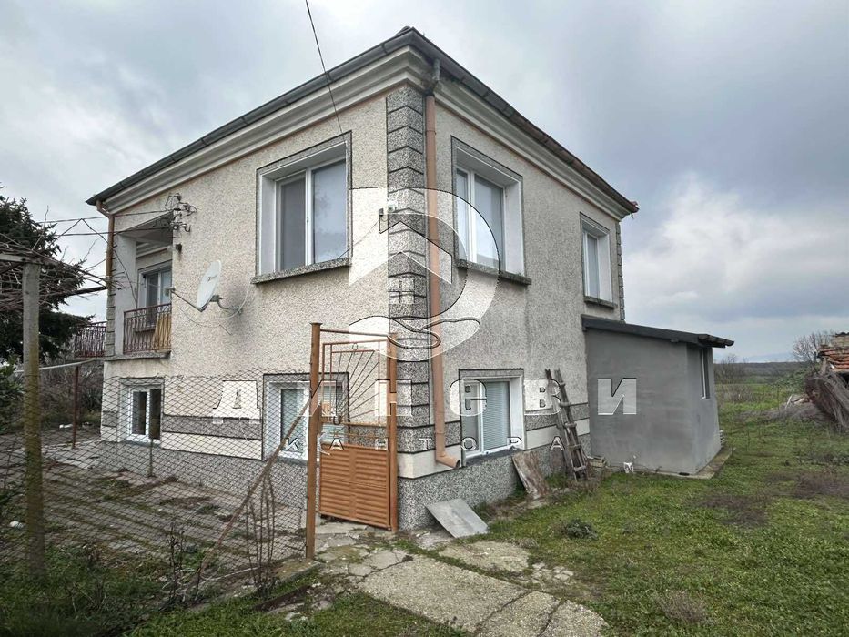 Продава се Къща в с. Боздуганово, Област Стара Загора - 174 кв.м за 374 €/кв.м - Снимка #2