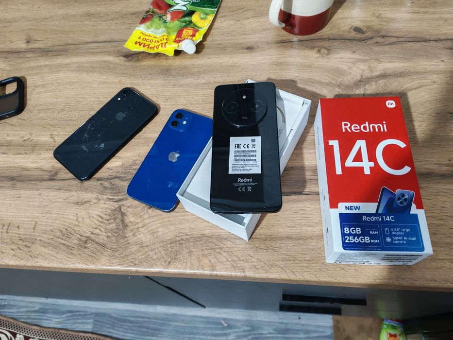 Продам или обменяю 2 смартфона