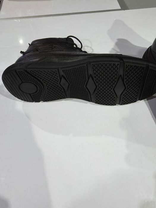 Мъжки боти от естествена кожа