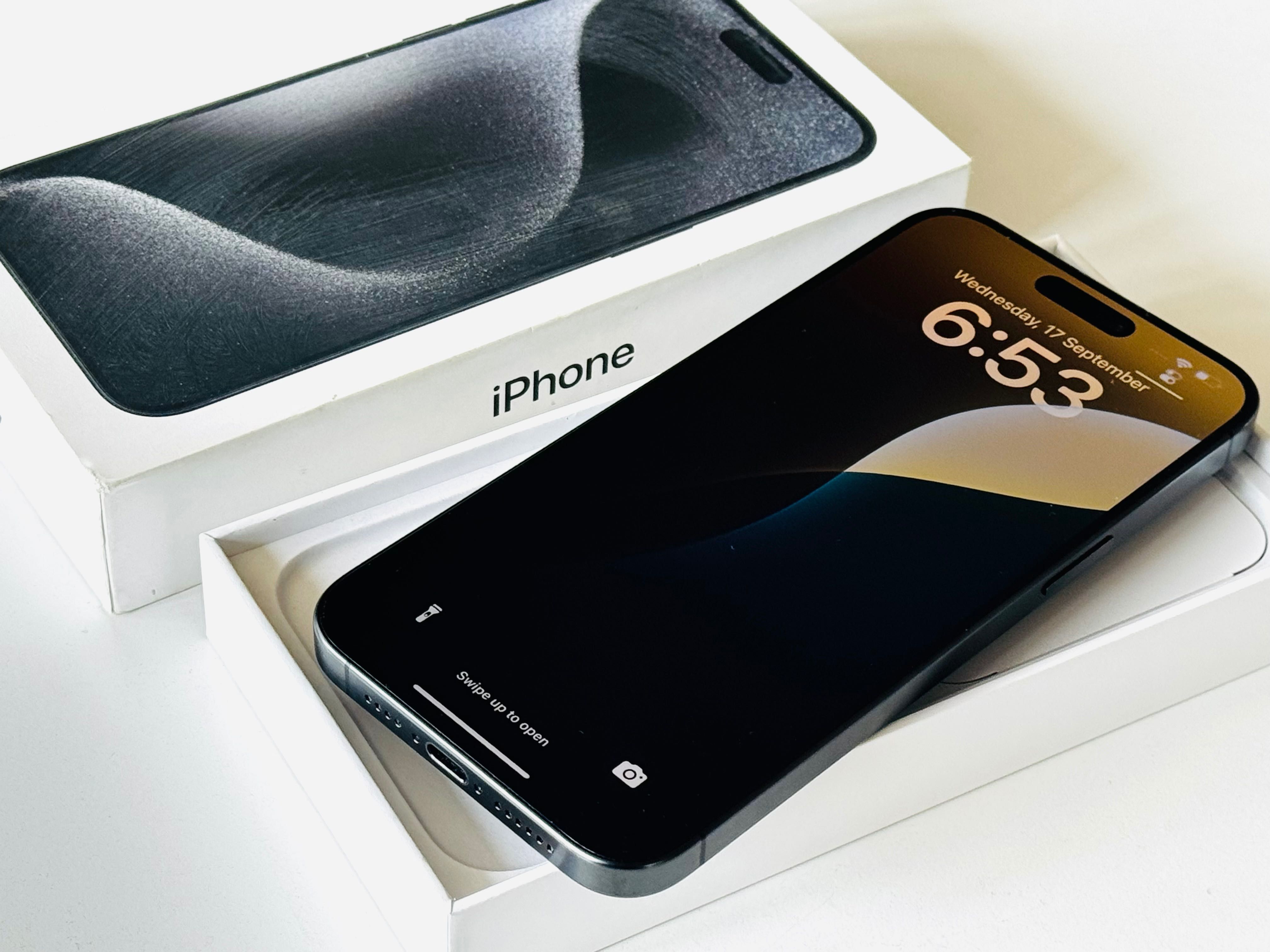 Iphone 15 Pro Max 512GB Black Titanium 100% Батерия! Гаранция 6 месеца