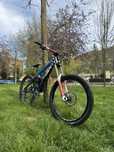 Bicicleta Giant Glory DH