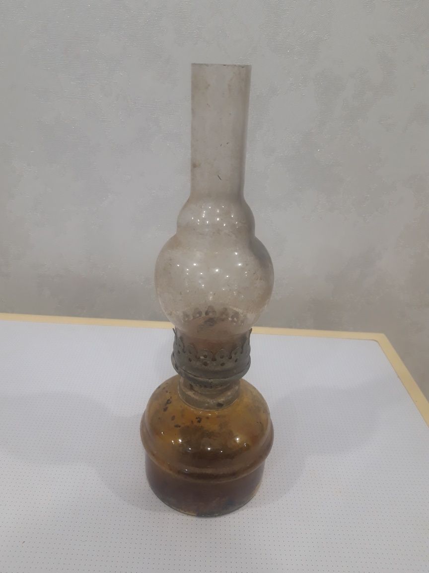 Продам киросиновую лампу