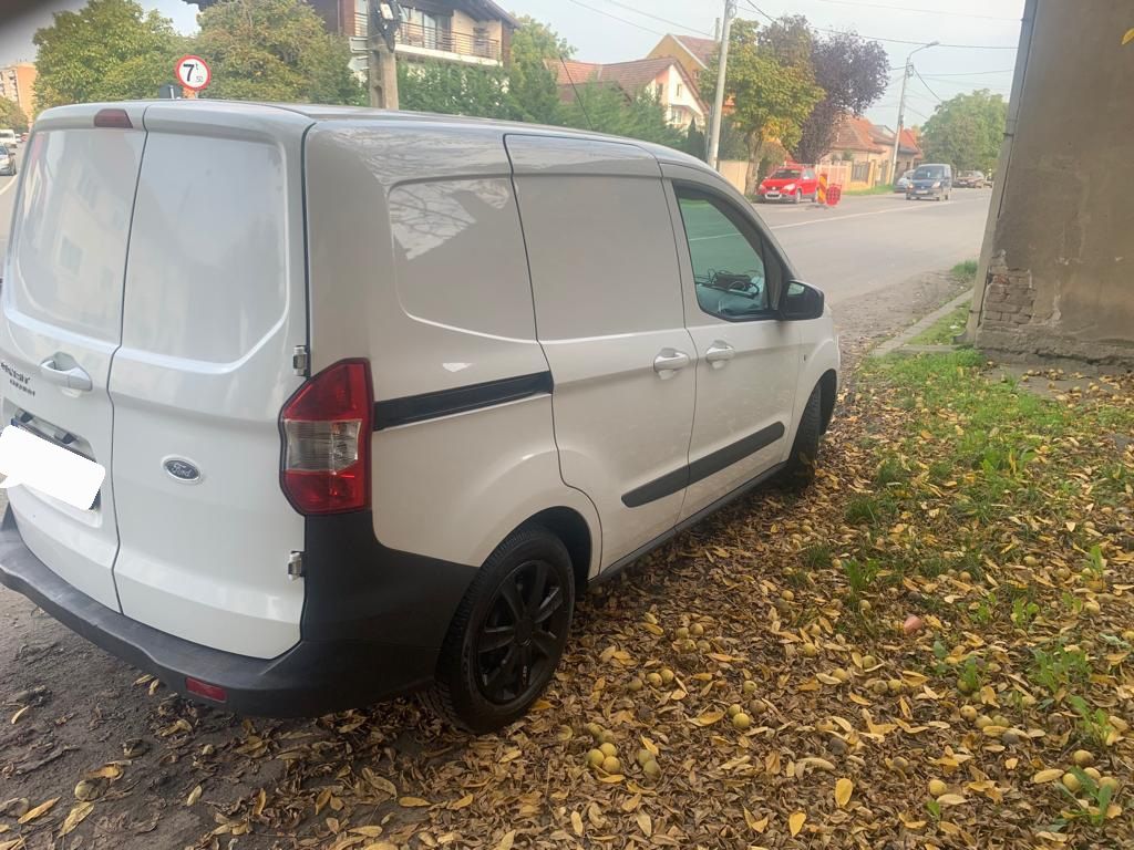 Ford transit courier