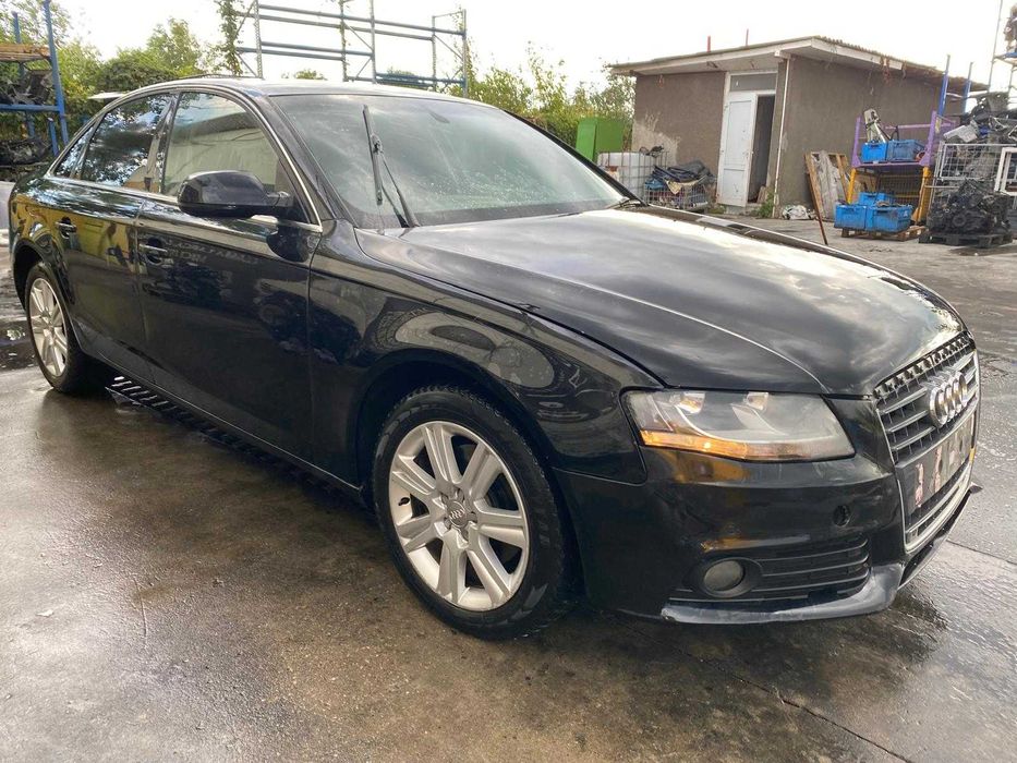 dezmembrez audi a4 b8 2.0tdi cod motor CAHA/far xenon a4 b8