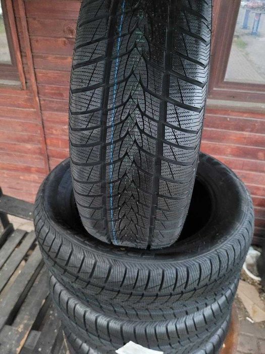 Anvelope   Iarna  all season  205 /55 R 16 noi,dot 2025