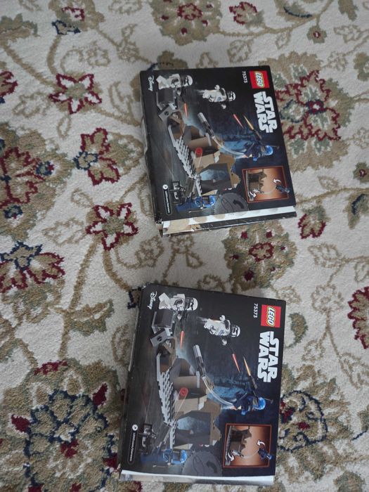 Vand Lego Star Wars 75373 2 bucati, in stare perfecta.