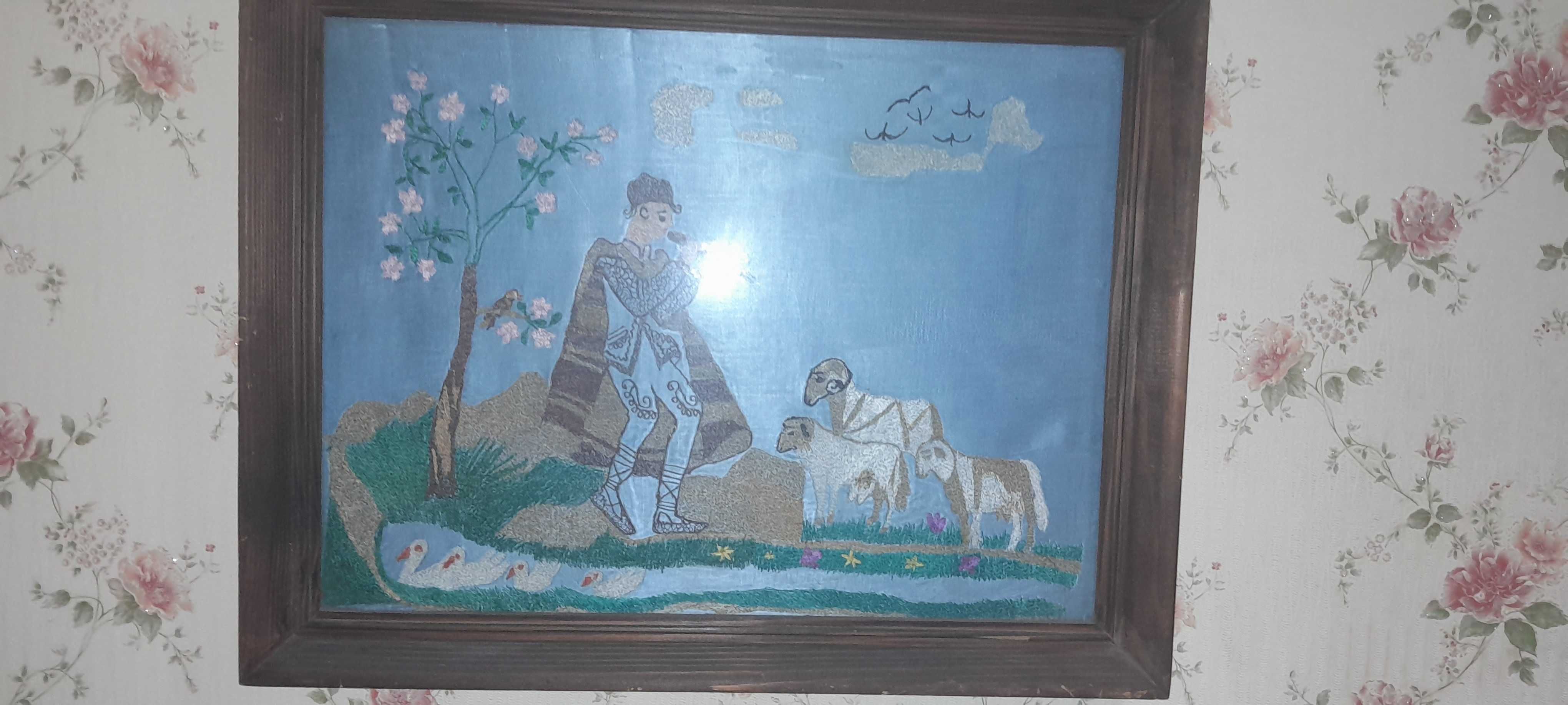 Стара битова, рисувана картина и гоблен