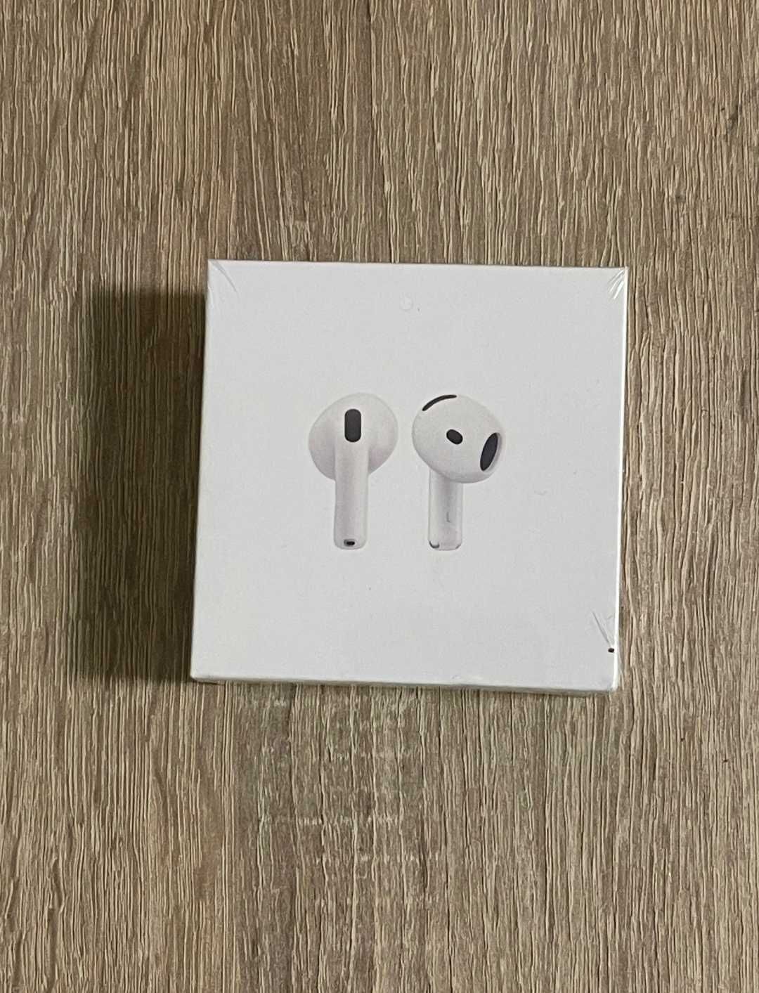 Нови Apple AirPods 4 ANC