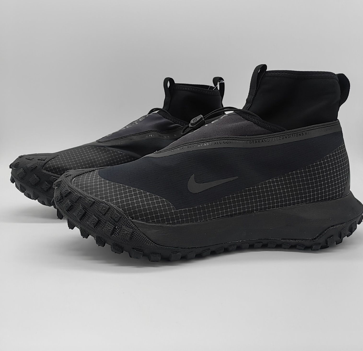 Nike ACG Mountain FLY