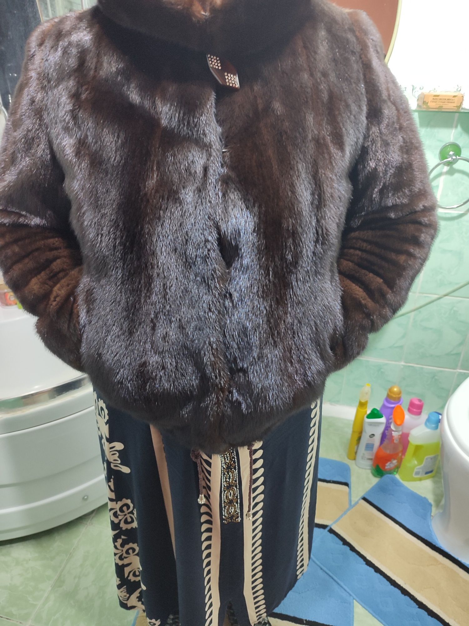 Продам норковую шубу