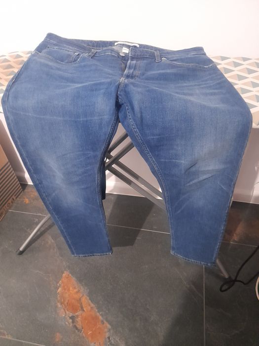Vind blugi originali Calvin Klein Jeans originali