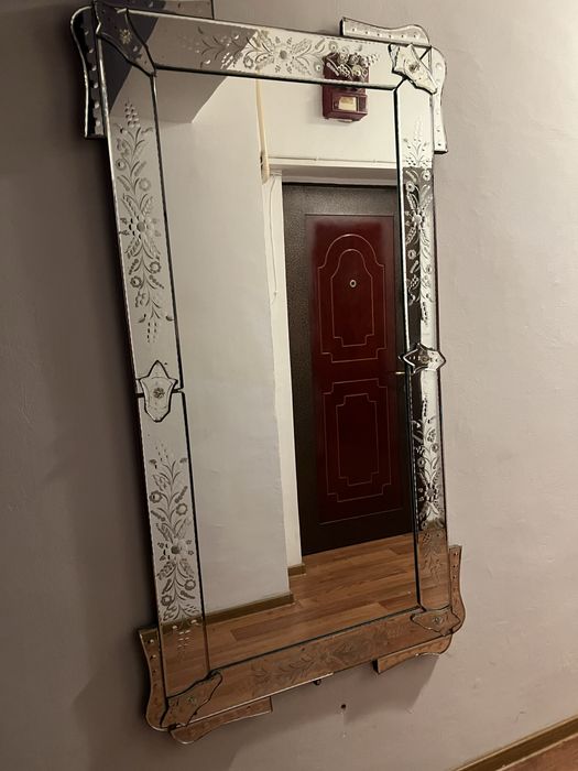 Oglinda venetiana de cristal