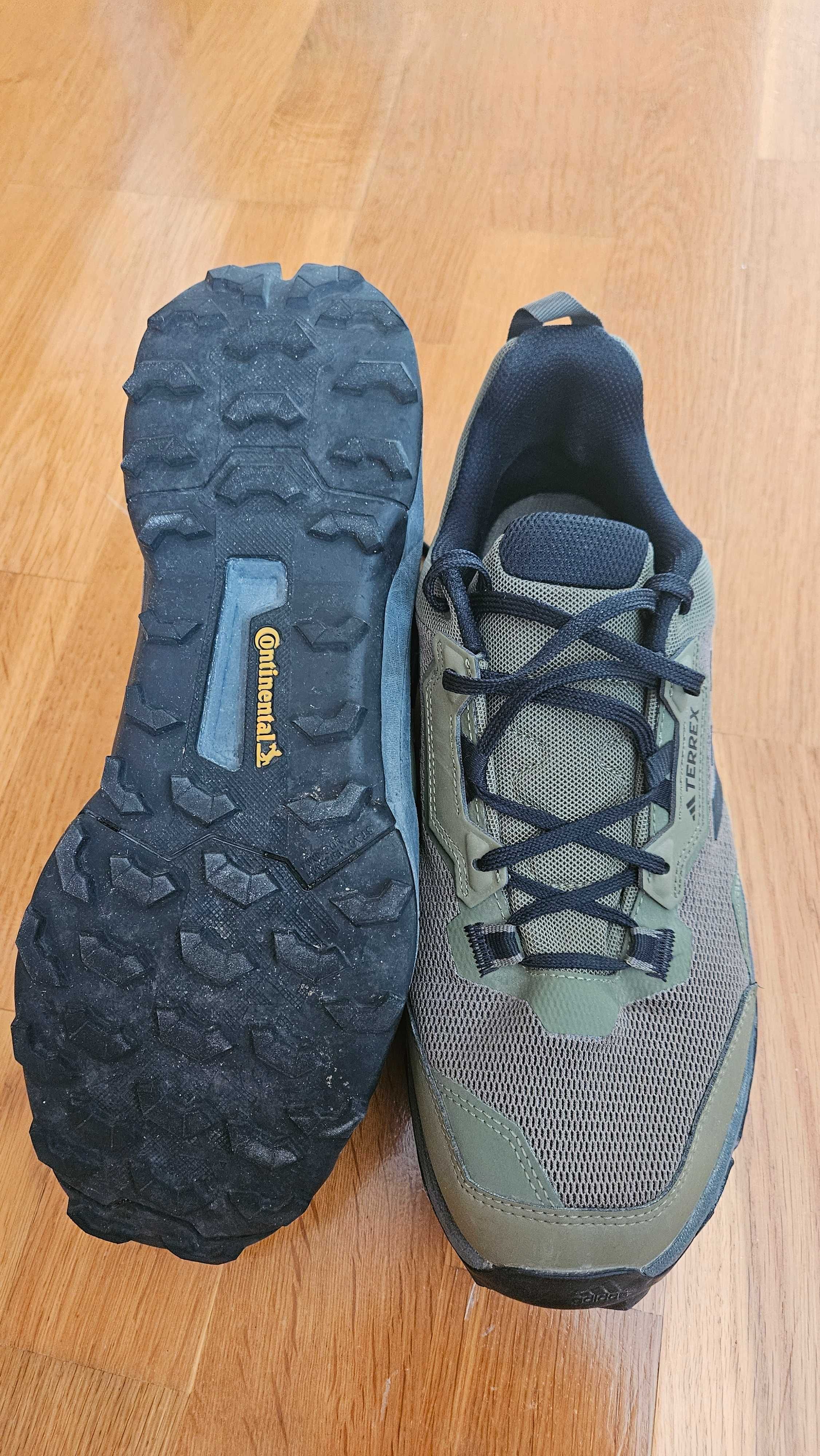 Продавам Мъжки Маратонки Adidas Terrex AX4, размер 45-1/3. Не са нови.