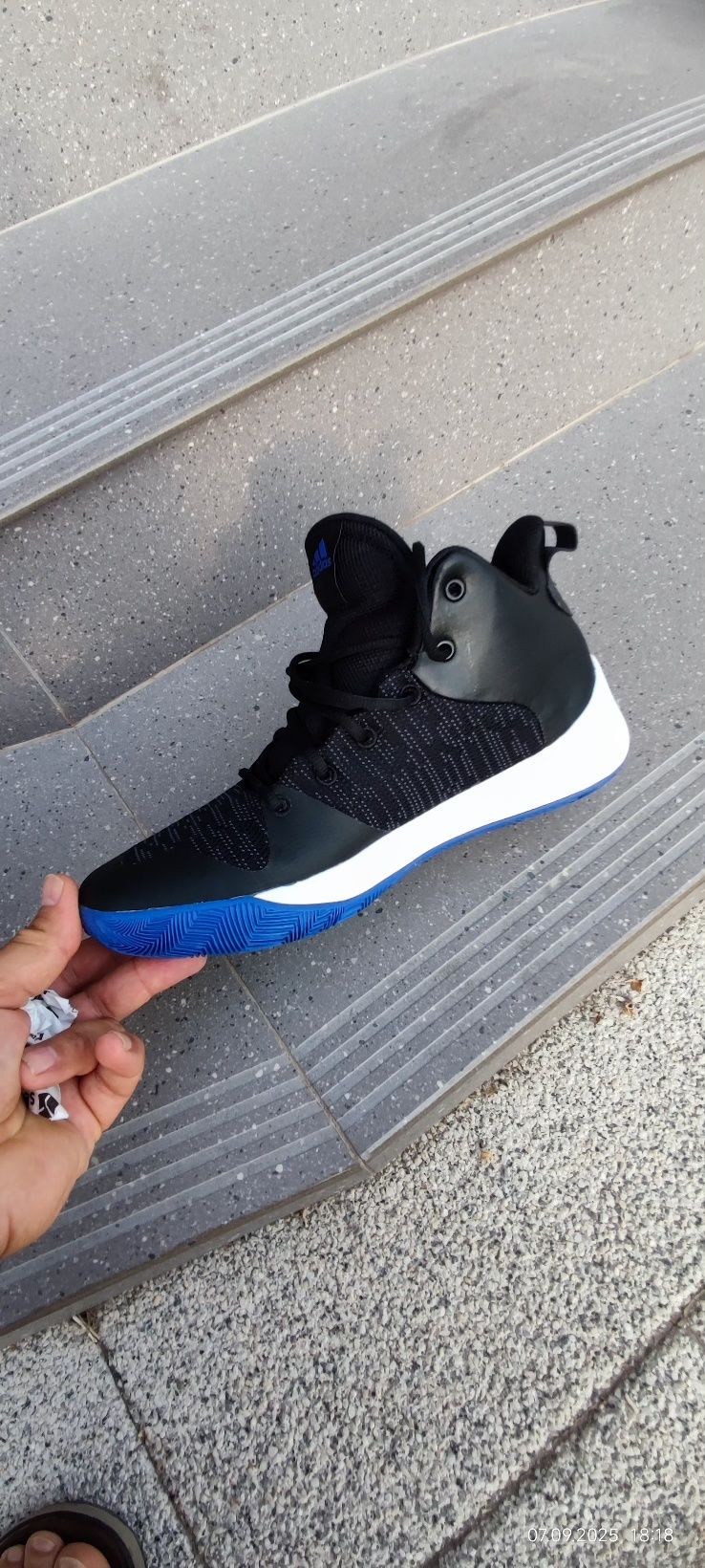 Adidas Explosive flash