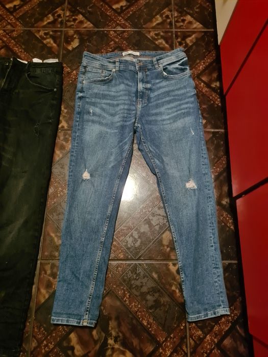 Blugi 2 perechii  la 50 lei perechea Timișoara