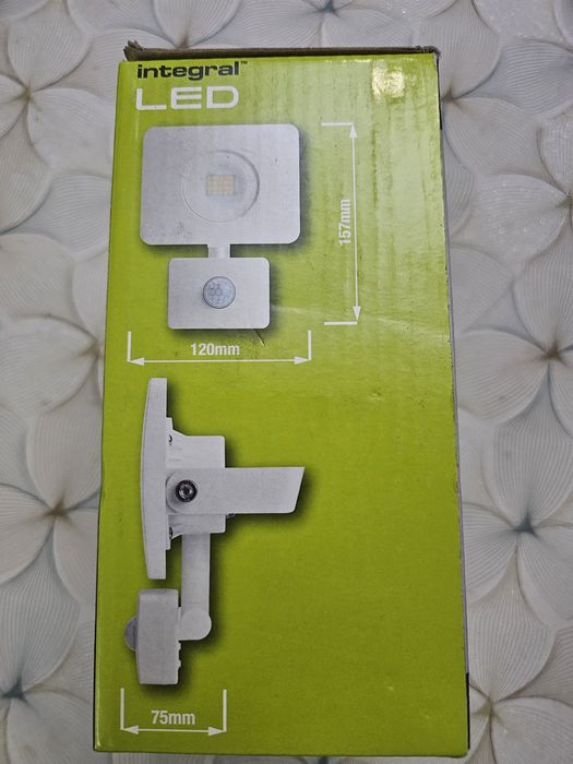 Proiector led 20w 1800 lumeni cu senzor de mișcare