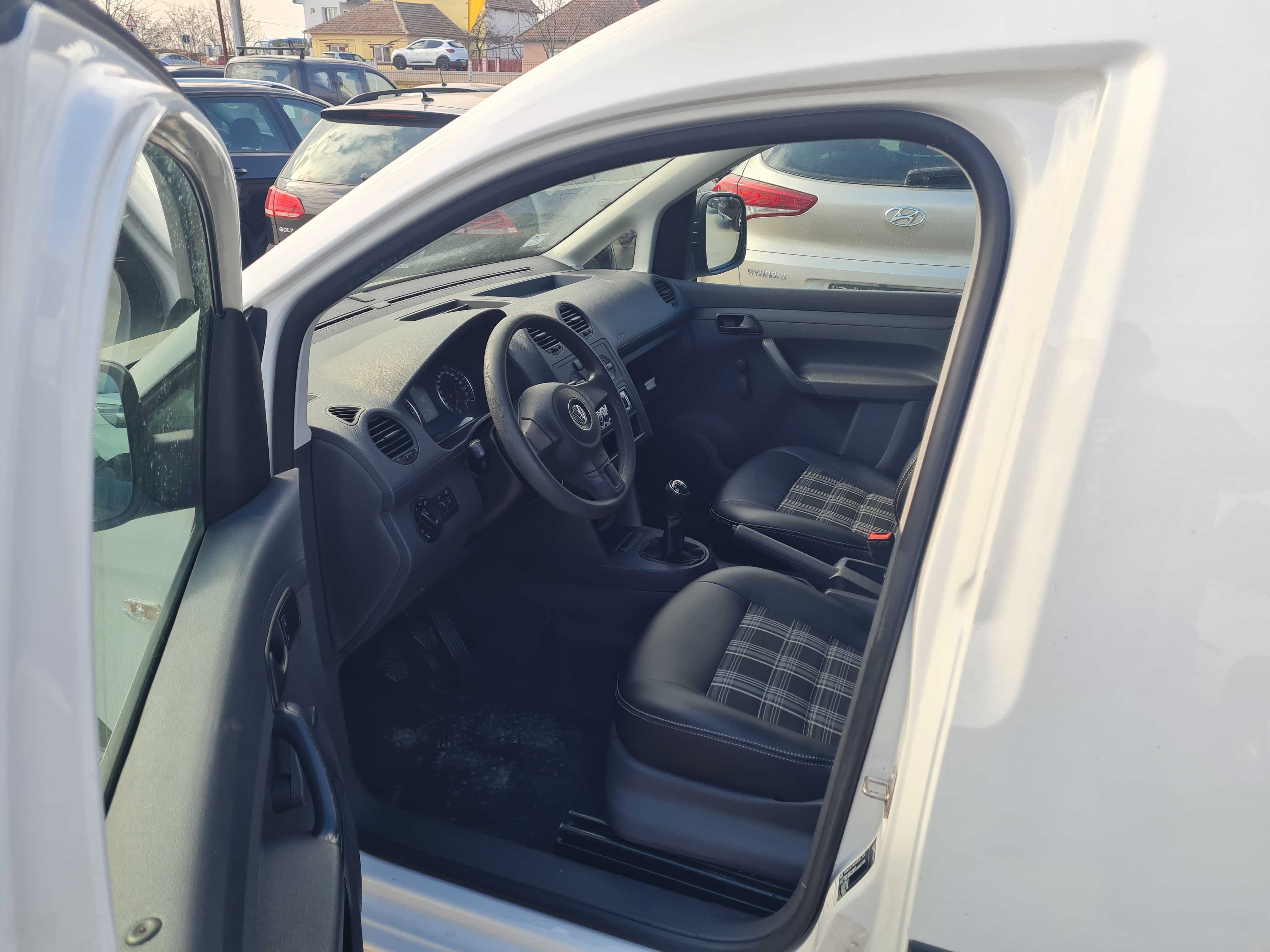 VW CADDY 1.6 tdi an 2013  TVA inclus cash sau rate fixe