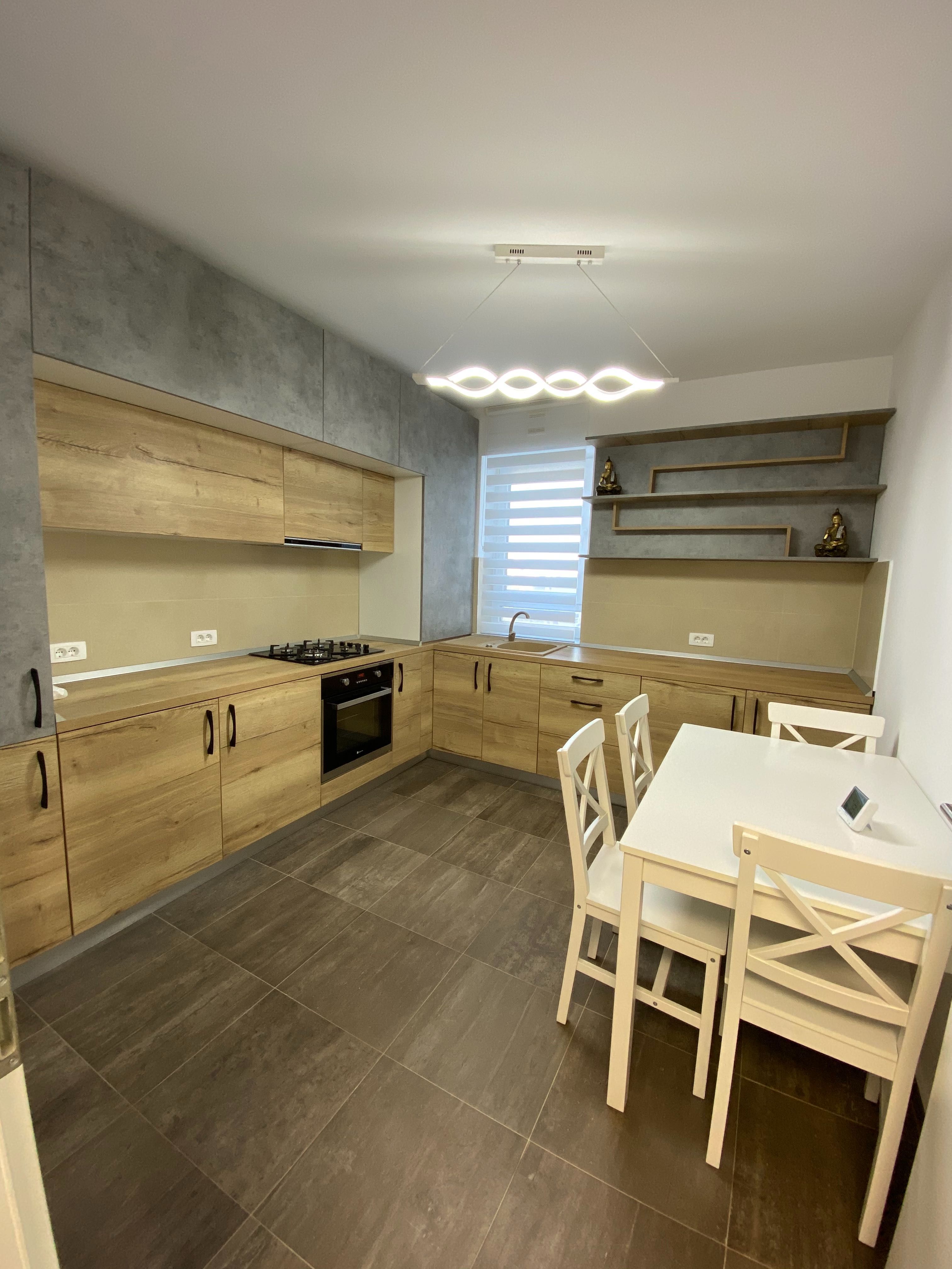 Cazare apartament cu 2 camere in regim hotelier in  Coresi Avantgarden