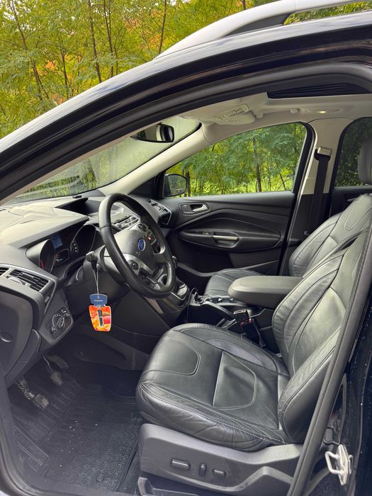 Ford Kuga Titanium 2.0 TDCi, 163 cp, 4x4