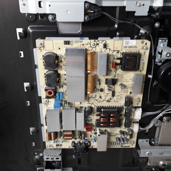 Vand module electronice dintr-un tv SONY  XR-65A80J