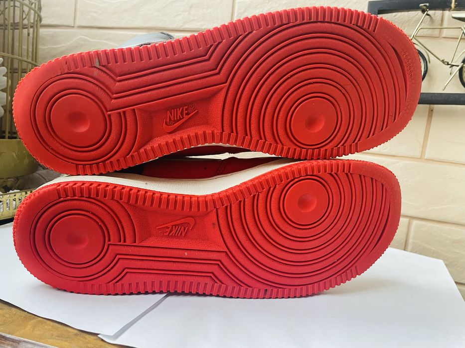 NIKE ориг. маратонки от Англия