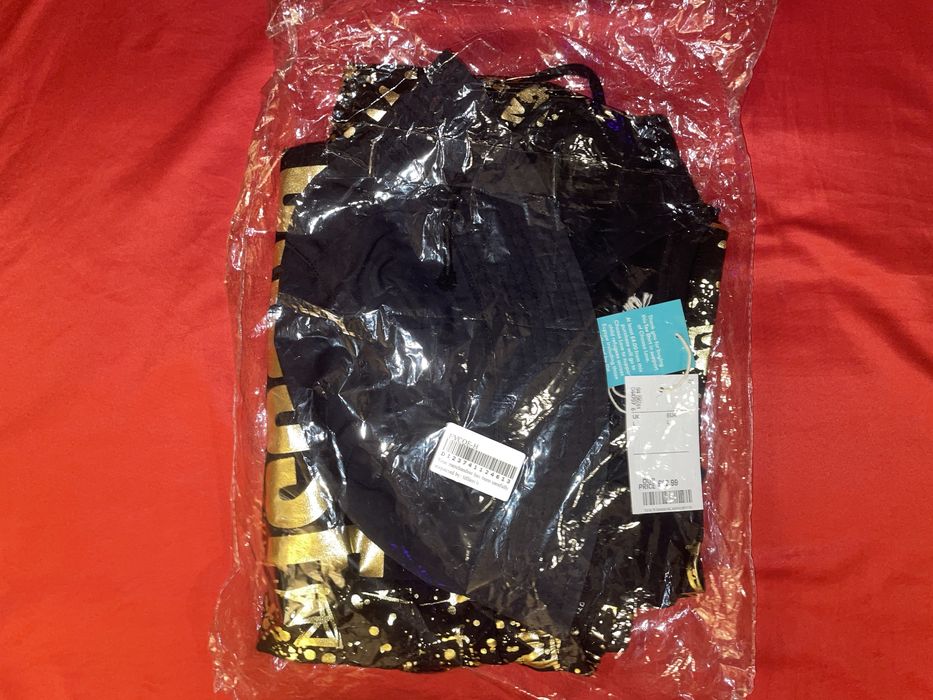 Комплект - тениска, къси панталони, шапка