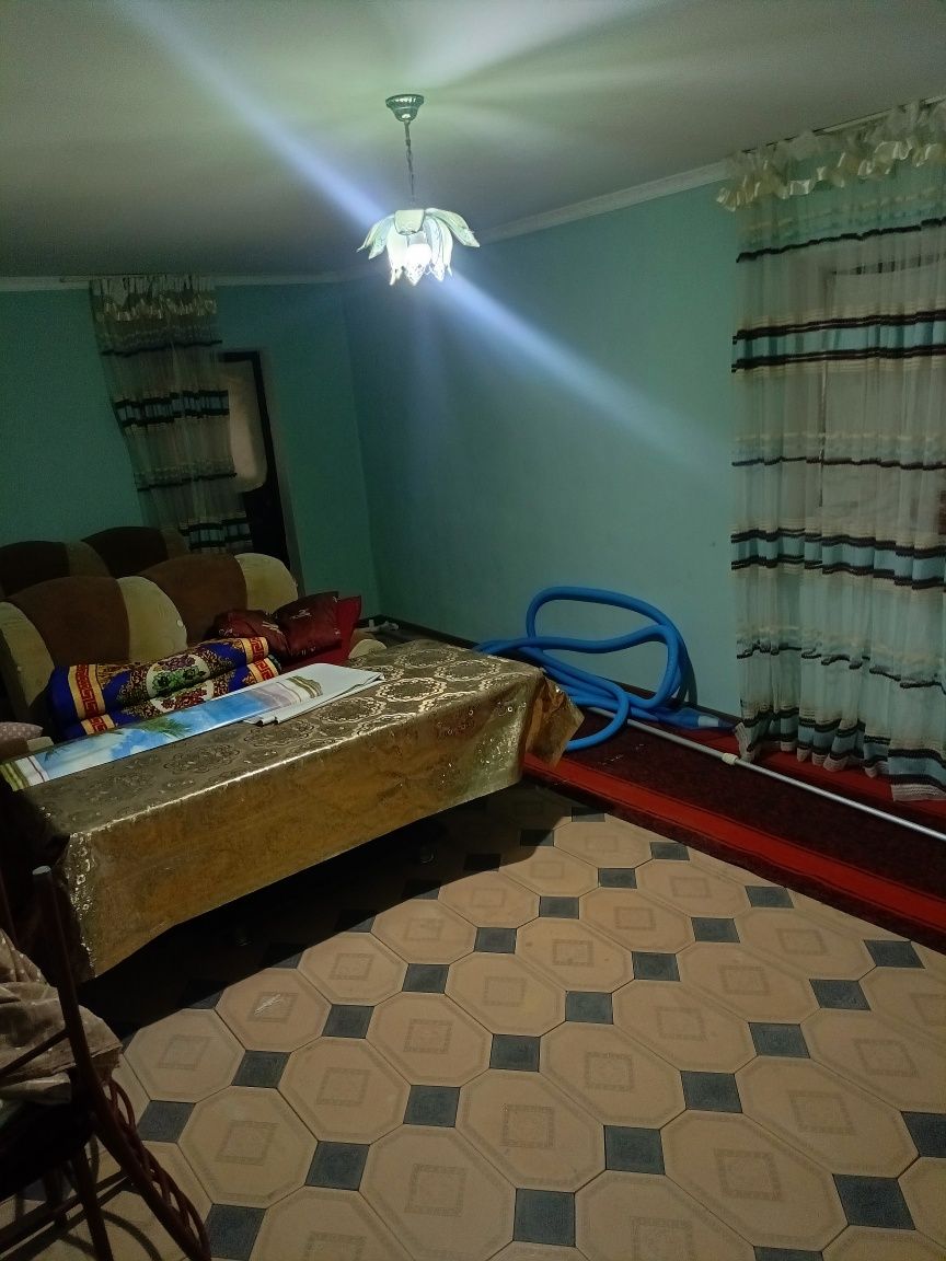 Срочно продается дом( с бассейном ) возле Ман з. Джамбая со всеми удоб