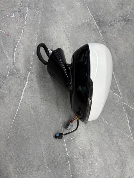 Polestar 2 боковое зеркало с 360’ камерой левый правый и передные фары