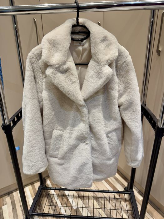 Палто на марка HM