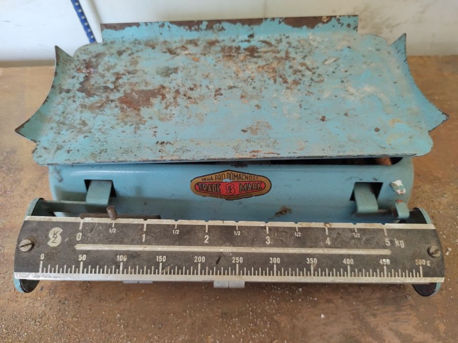 Стар кантар ретро