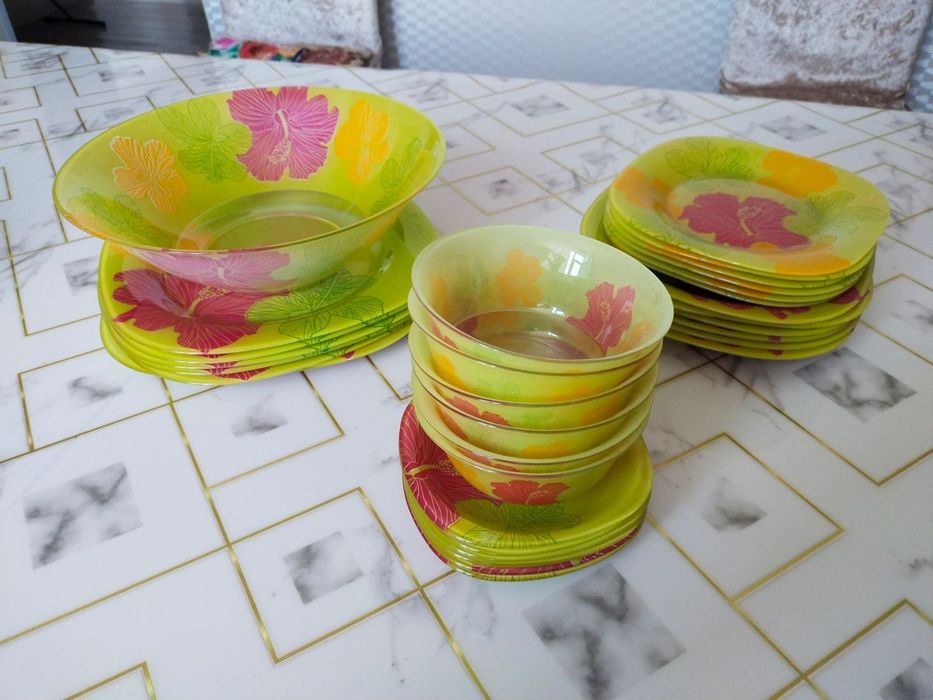 Набор тарелки б/у