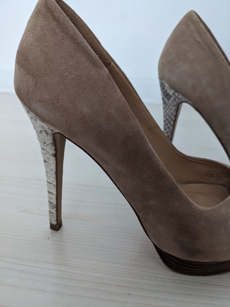 Zara women Pantofi crem cu platforma masura 38