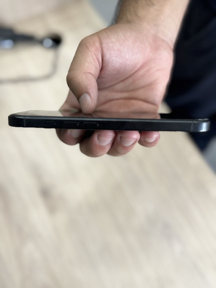 Iphone 16 pro lla ideal