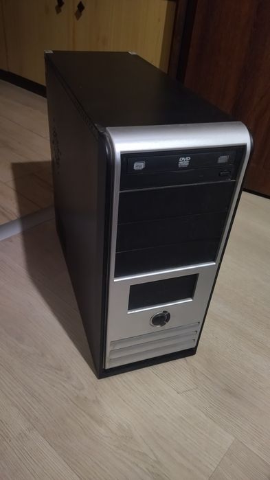 Компютърна кутия